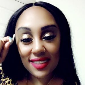 Meet your Posher, Shaquana